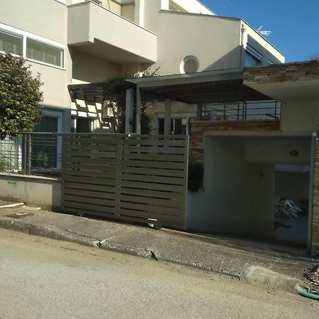 Apartamento Trikala Alex House Exterior foto